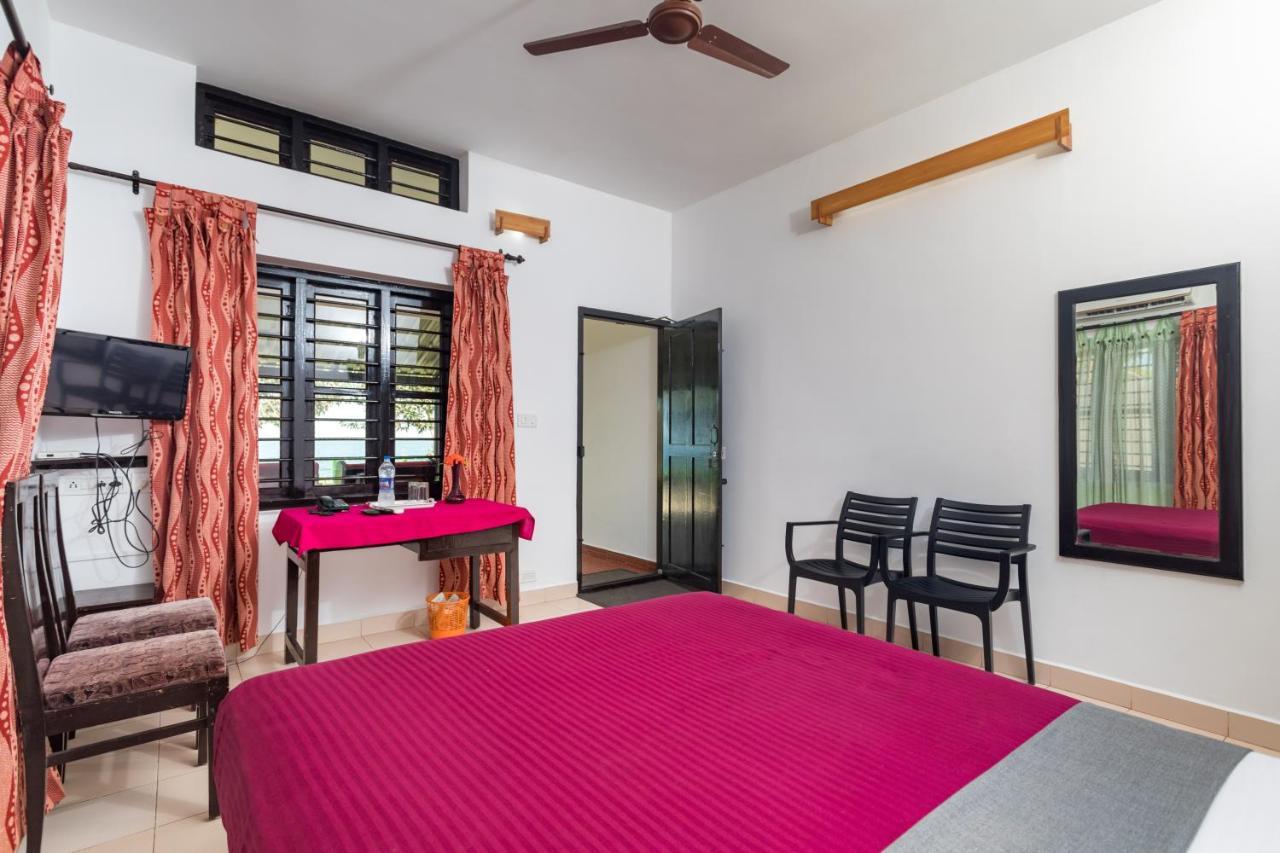 Illikkalam Lakeside Cottages Kumarakom Luaran gambar