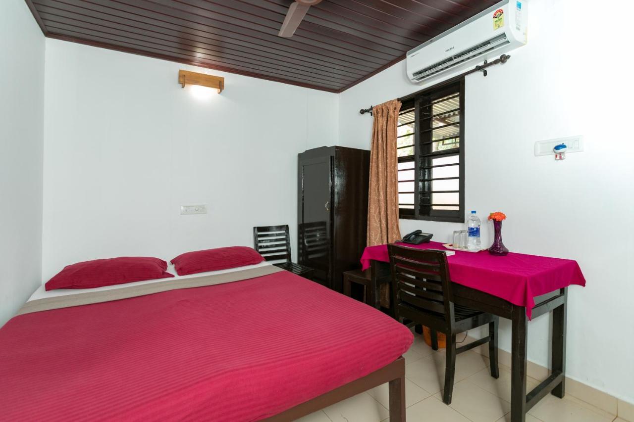 Illikkalam Lakeside Cottages Kumarakom Luaran gambar