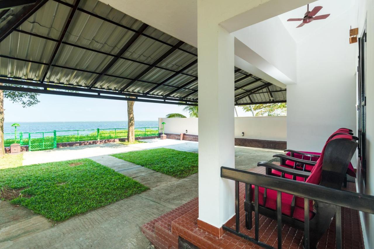 Illikkalam Lakeside Cottages Kumarakom Luaran gambar