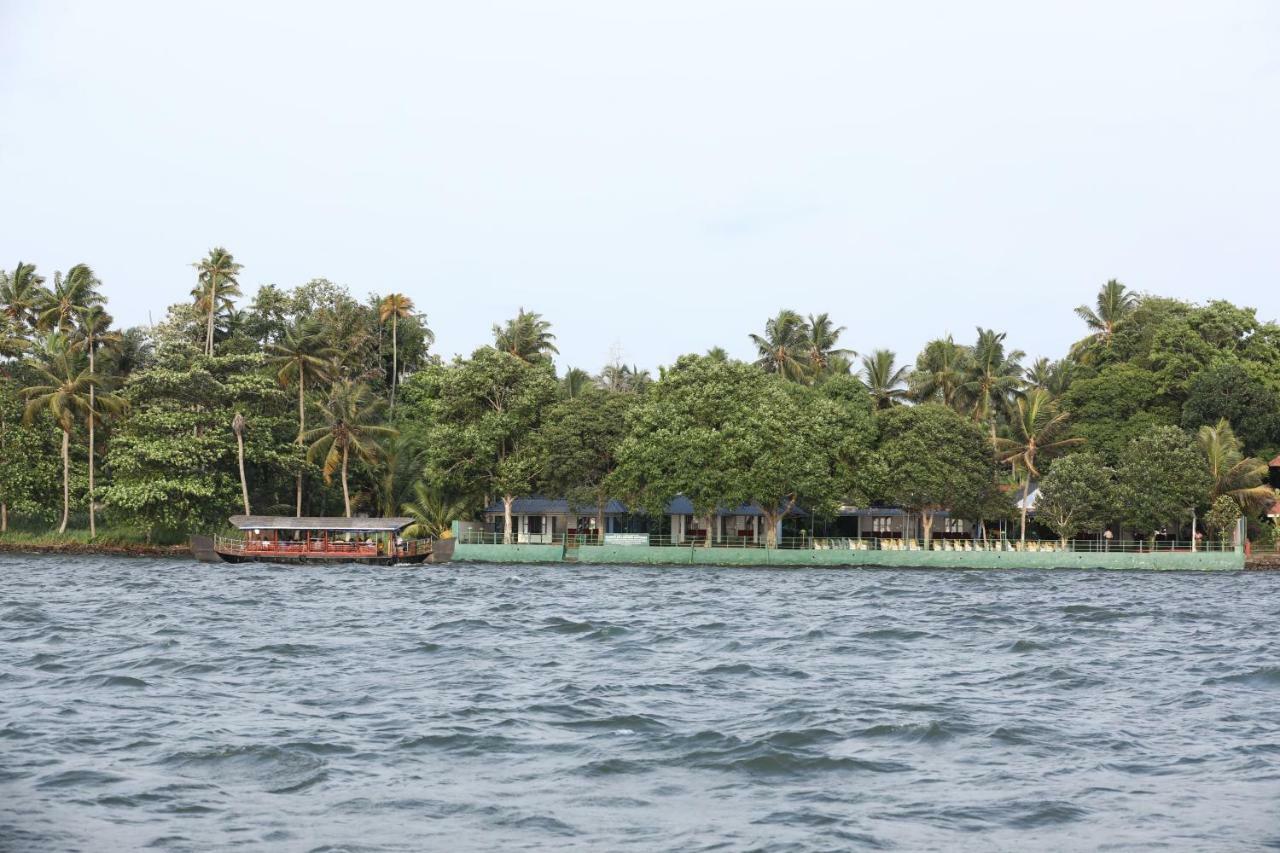 Illikkalam Lakeside Cottages Kumarakom Luaran gambar